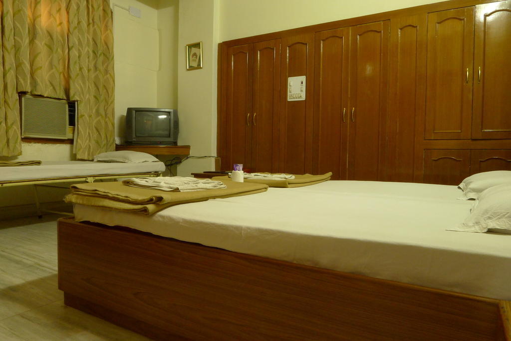 Hotel Kiran Palace Udajpur Pokoj fotografie